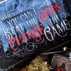 ⭐ OWLCRATE EXCLUSIVE BOOKISH PILLOW CASE ⭐